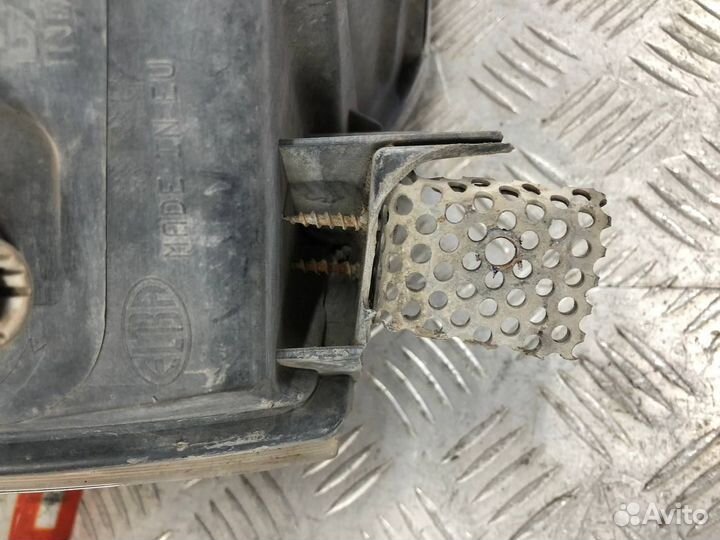 Фара левая Лада Ларгус