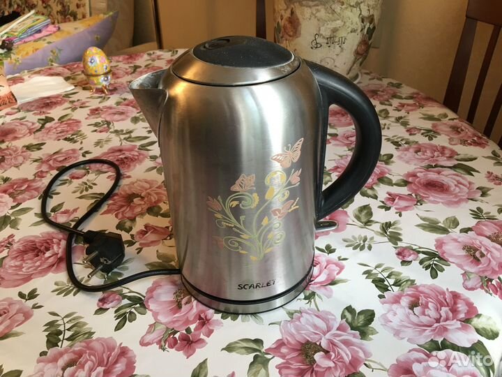 Электрический чайник scarlett