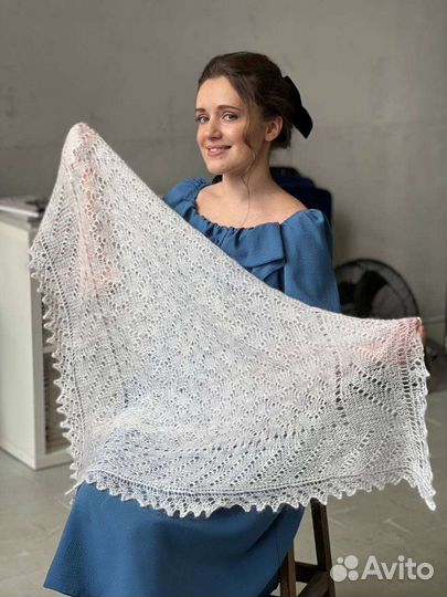 Оренбургский пуховый платок (паутинка)