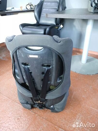 Детское автомобильное кресло