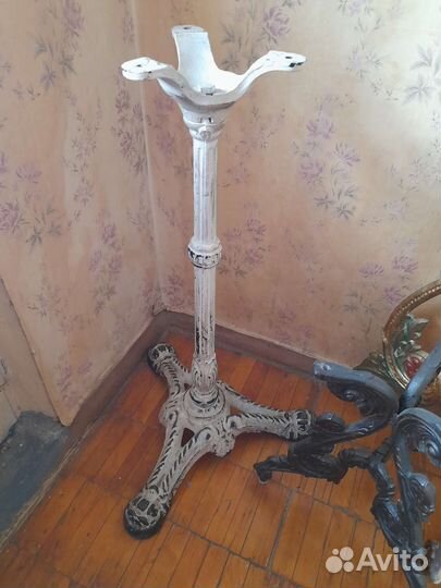 Подставки под цветы разные