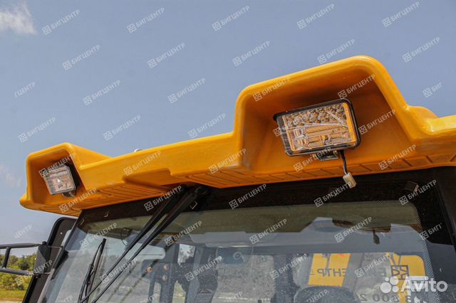 Экскаватор-погрузчик Runmax SE440T, 2023 объявление продам