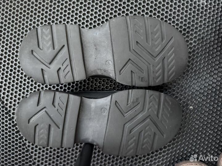 Лоферы женские