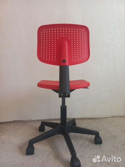 Компьютерный стул детский IKEA