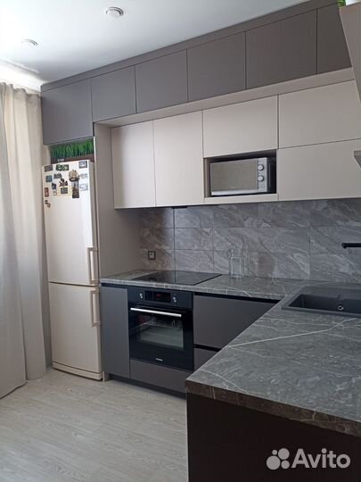 Кухонный гарнитур угловой