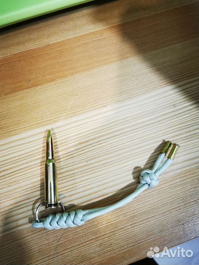 Брелок патрон с темляком