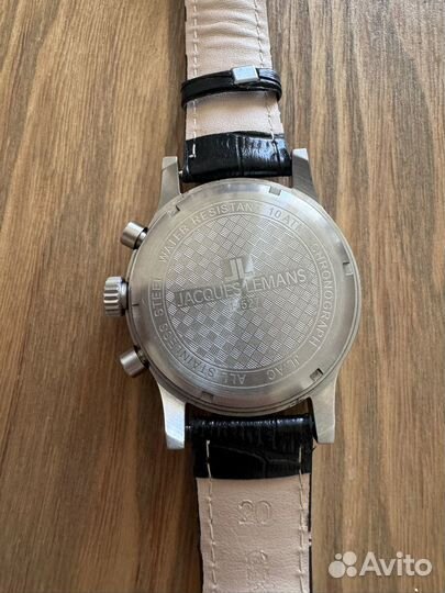 Часы jacques lemans