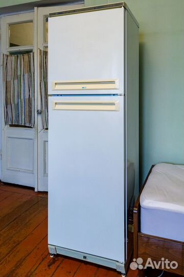 Холодильник Stinol —110