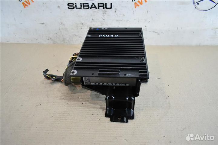 Усилитель магнитолы Volvo C30 1 поколение B4164S3