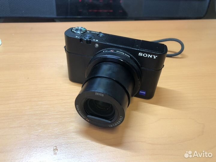 Фотоаппарат Sony Cyber-shot DSC-RX100 III