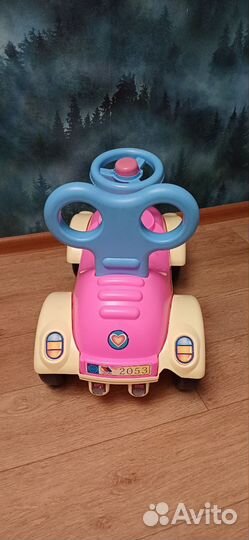 Машинка-каталка molto girls