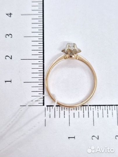 Золотое кольцо с бриллиантом 18,5р