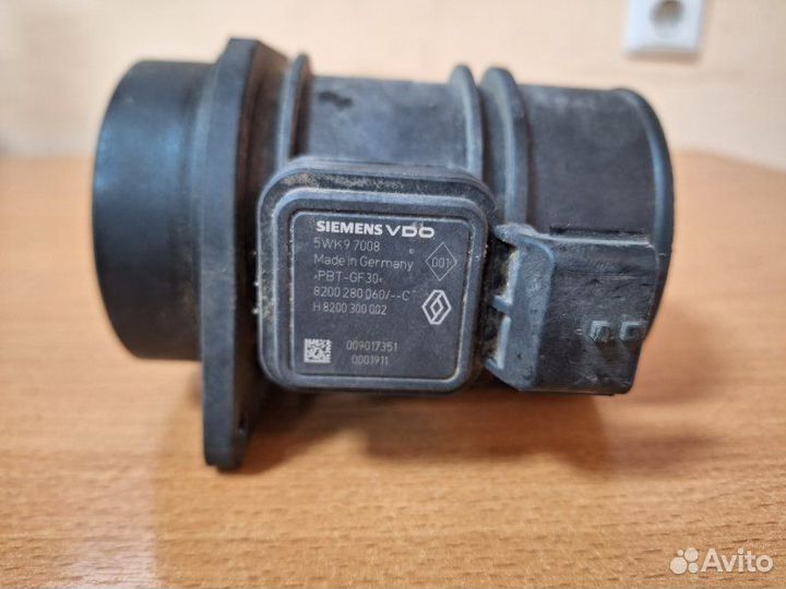 Датчик расхода воздуха Renault Megane 2 BM