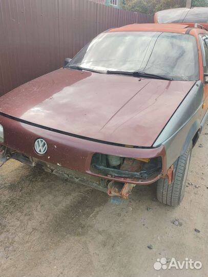 Разбор. Запчасти. Volkswagen Passat B3. 2.0 - 1991