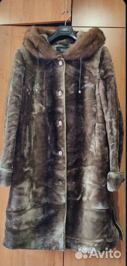 Шуба мутоновая с капюшоном 50 52
