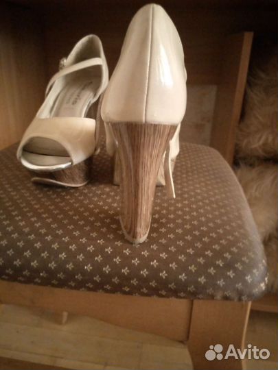 Туфли женские