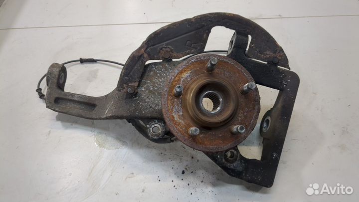 Ступица (кулак, цапфа) правая передняя Ford Explorer, 2005