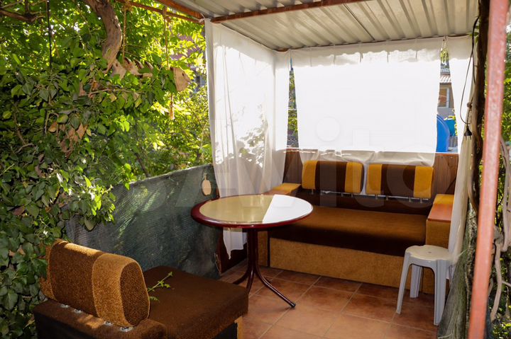 2-к. квартира, 60 м², 2/2 эт.