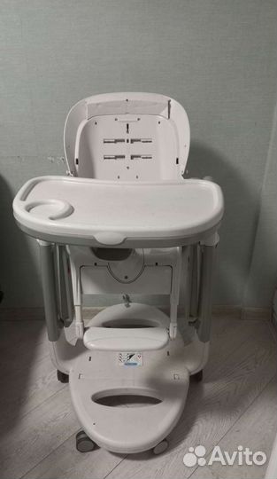 Детский столик для кормления