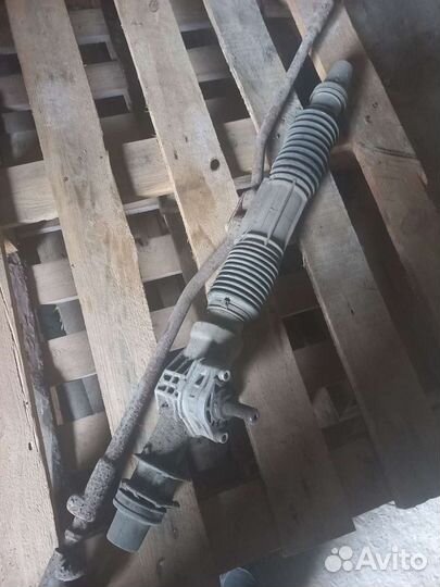 Продам рулевую рейку