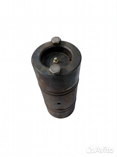 Ось 700А.28.00.010 в сборе (рама)