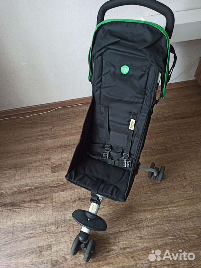 Коляска прогулочная легкая