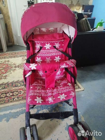 Прогулочная коляска