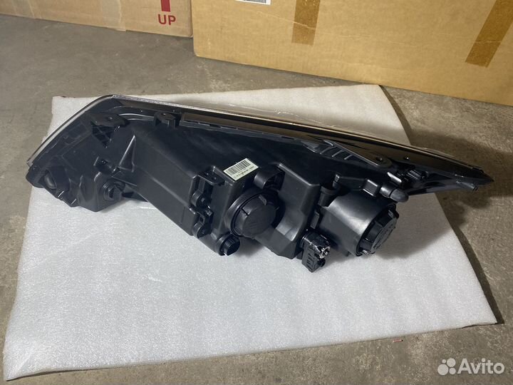 Новая правая и левая фара KIA Optima 3 галоген