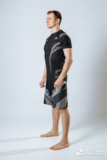 Комплект(футболка и шорты) Venum черно-серый