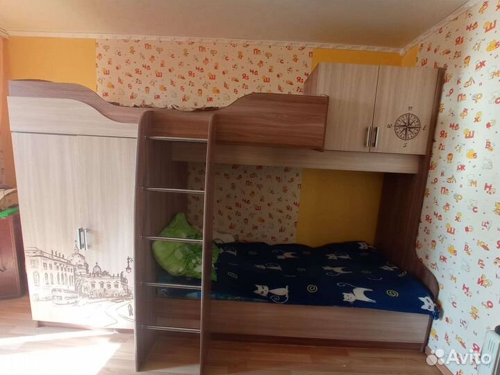 Двухъярусная кровать бу с матрасами