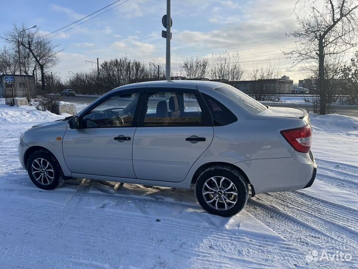 LADA Granta 1.6 МТ, 2012, 107 000 км