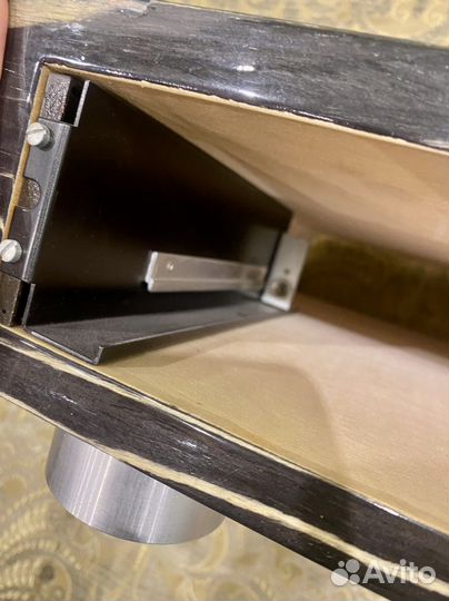 Деревянный корпус для музыкальной техники