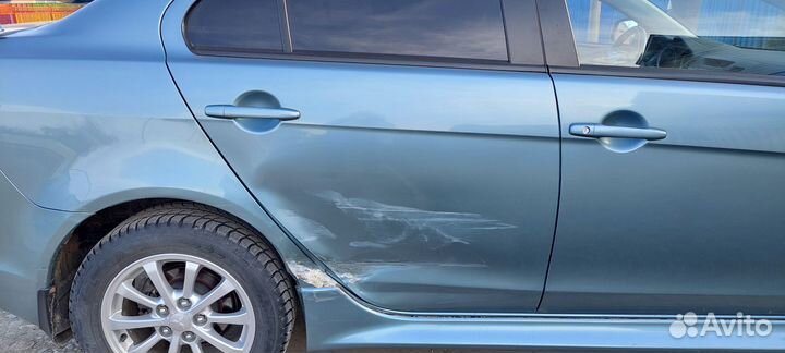 Дверь задняя правая mitsubishi lancer 10