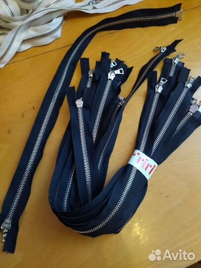 Молния-застежка М8 брэнд riri