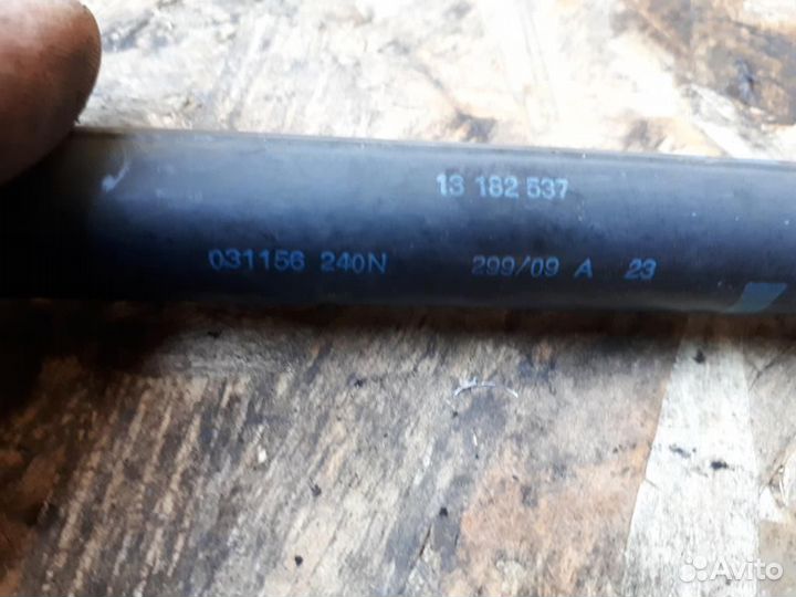 Амортизатор двери багажника Opel Corsa D 2006-2015