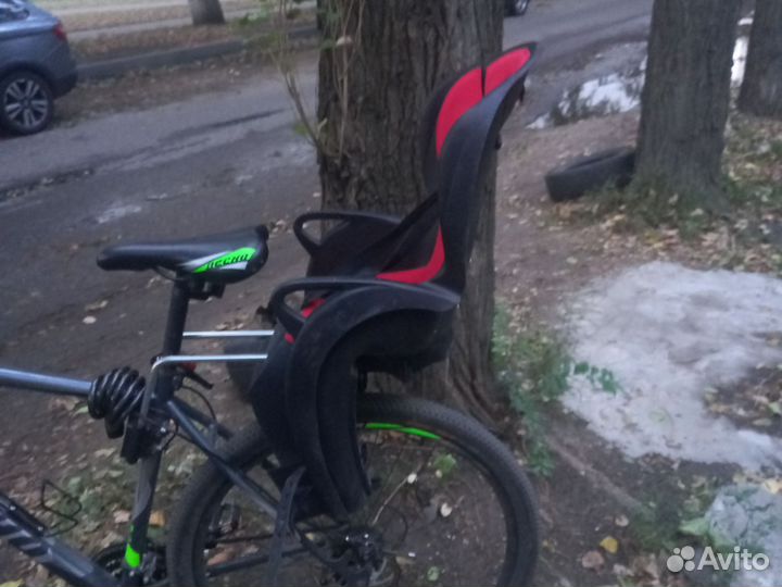 Велокресло hamax kiss