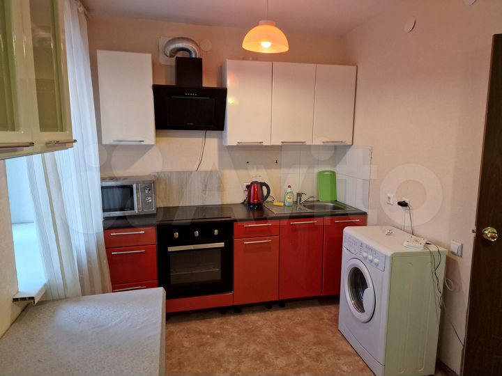 2-к. квартира, 42 м², 3/9 эт.