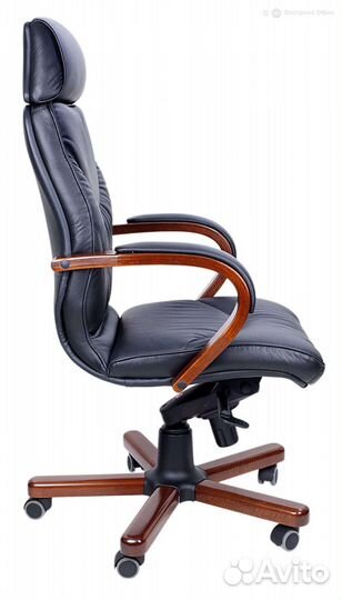 Кресло для руководителя Leeds Wood A