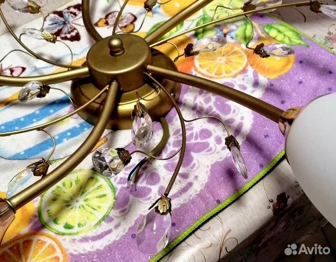 Потолочная люстра на 5 рожков