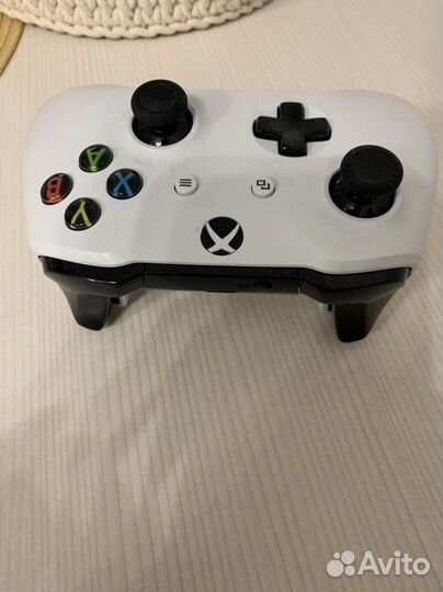 Геймпад на Xbox One