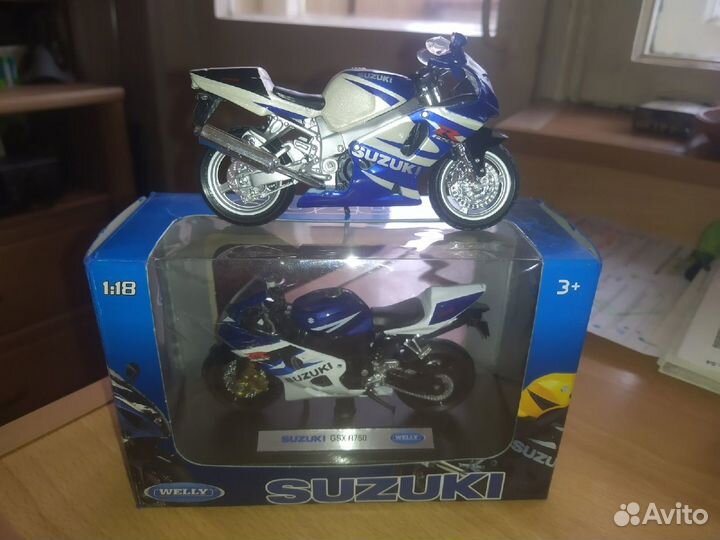 1:18 Chevrolet Suburban, Suzuki GSX-R750