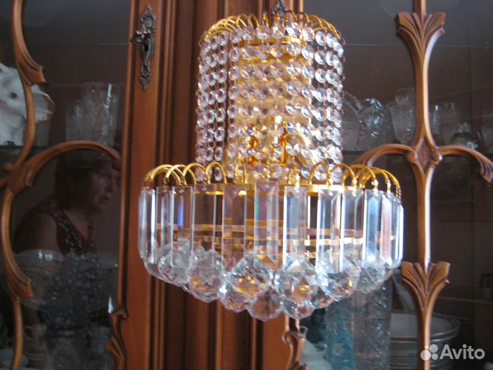 Продам хрустальные люстру и 2 бра