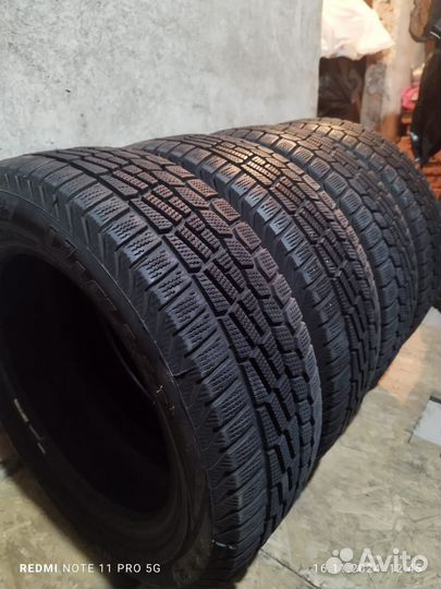 Bridgestone Blizzak Spike-01 205/55 R16 91T