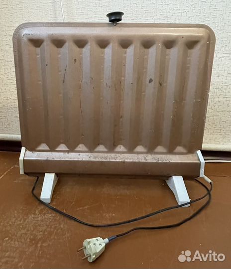 Печка (масляный обогреватель)