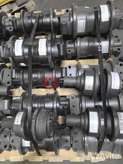 Каток поддерживающий Komatsu PC70-6 203-30-53001