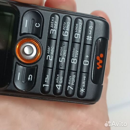 Sony Ericsson W200i