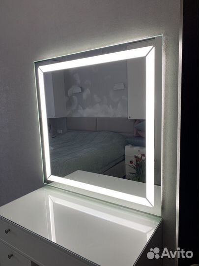 Гримерное зеркало, зеркало с подсветкой