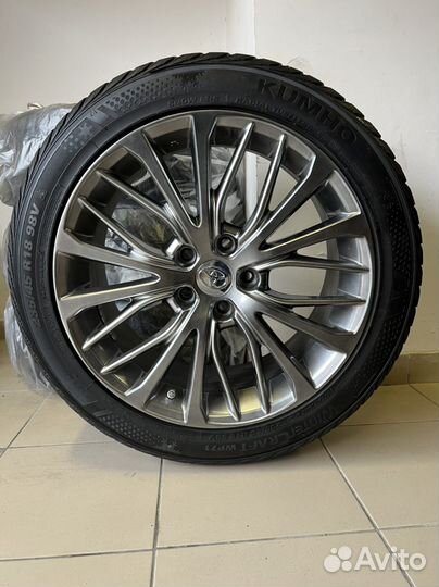 Kumho WinterCraft WP71 235/45 R18