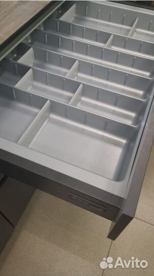 Кухня Нi-Тech в наличии в П-Камчатском