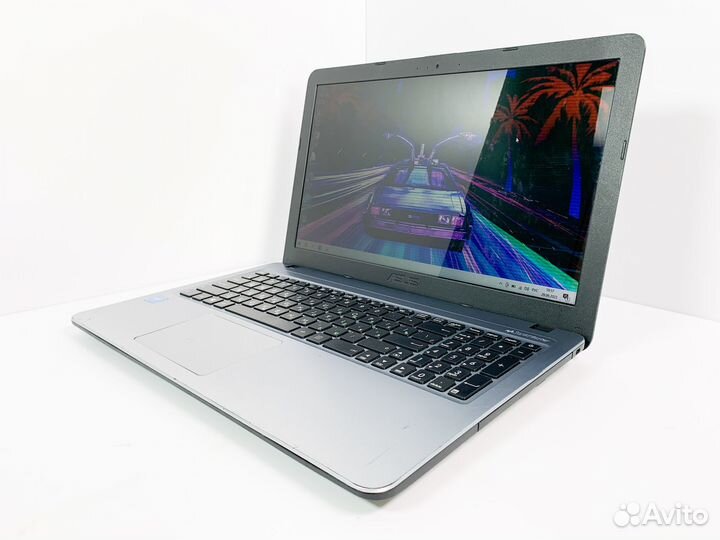 Ноутбук Asus 4Gb/SSD